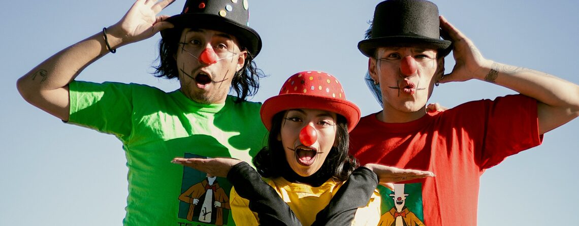 Tre artister fra Teatro Trono, Bolivia